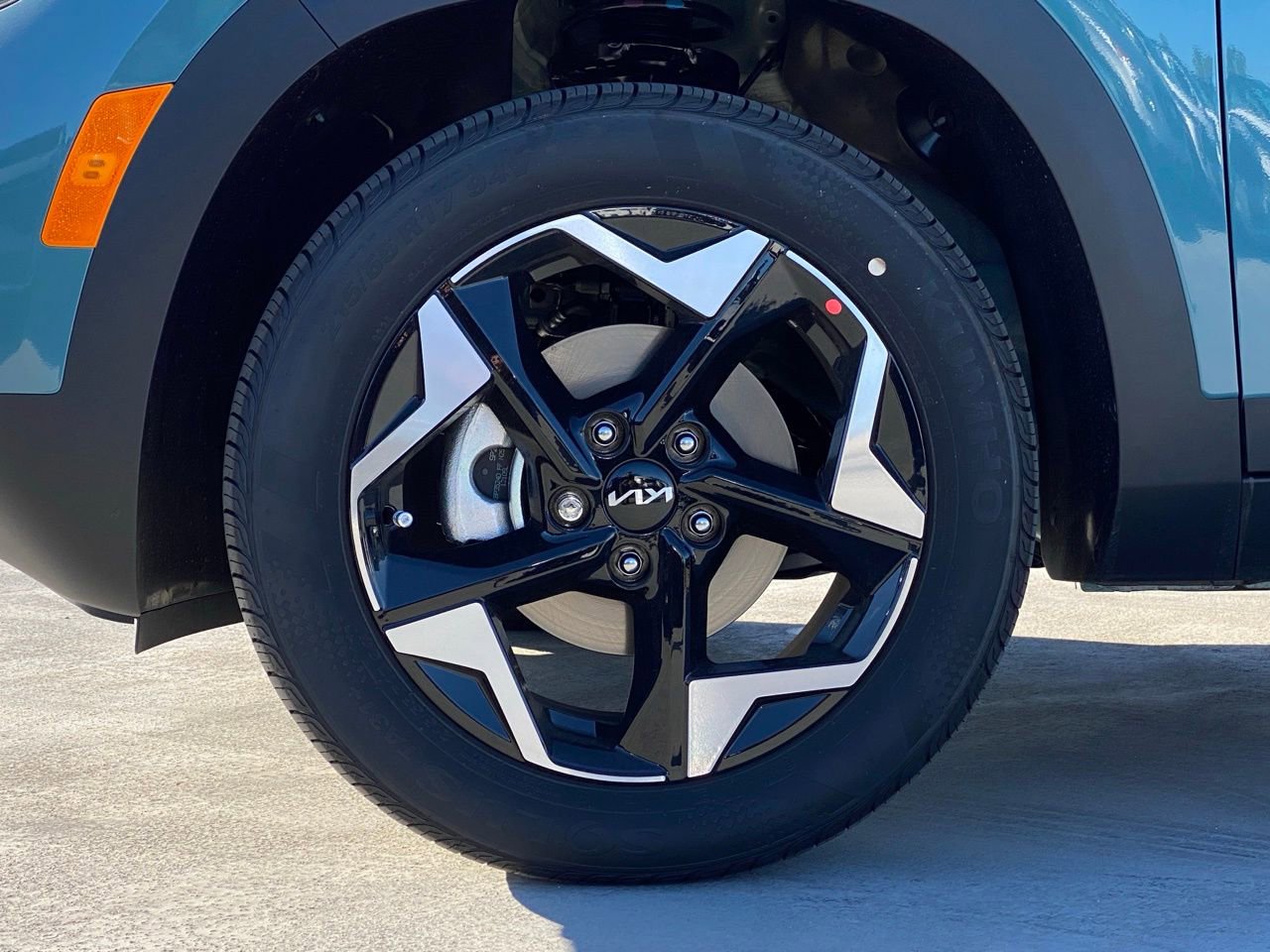 New 2026 Kia Seltos S FWD image 10