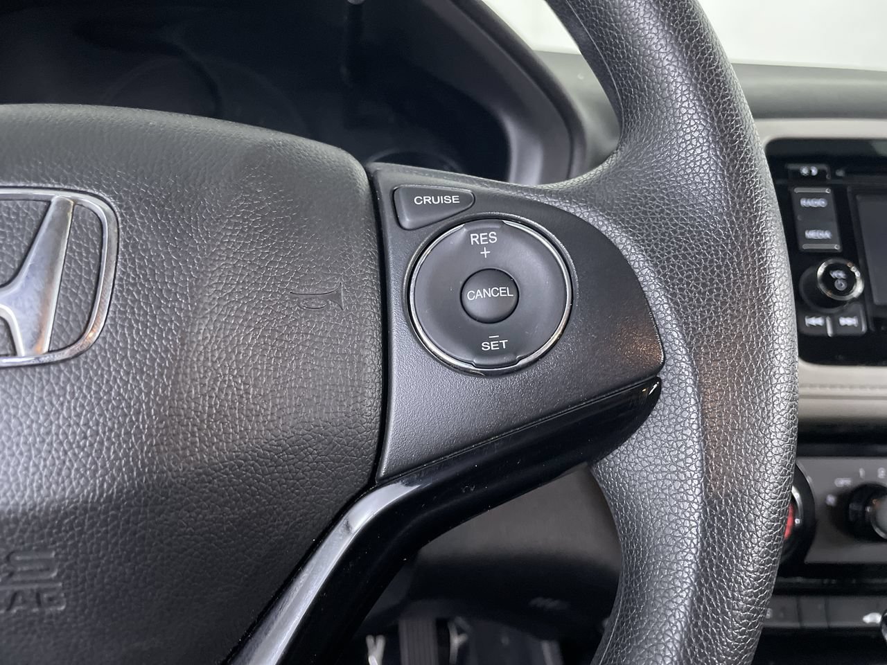 Used 2021 Honda HR-V LX image 25