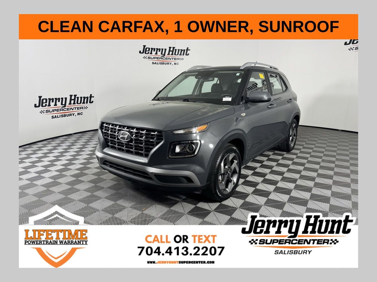 Used 2025 Hyundai Venue SEL image 1