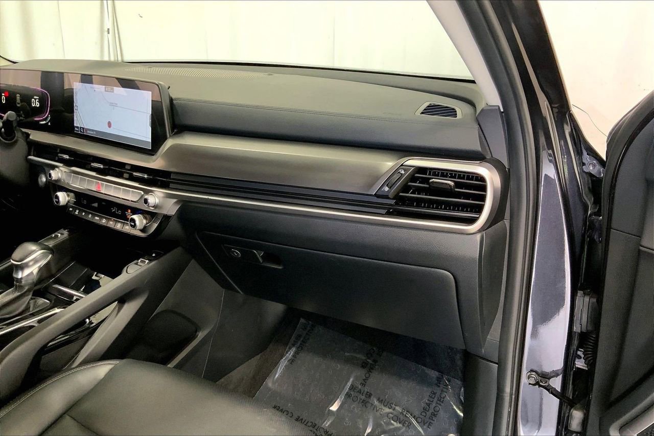 Used 2025 Kia Telluride S FWD image 15