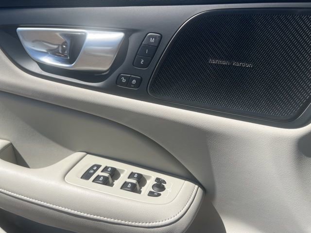 Used 2025 Volvo S60 B5 Plus w/ Climate Package image 21