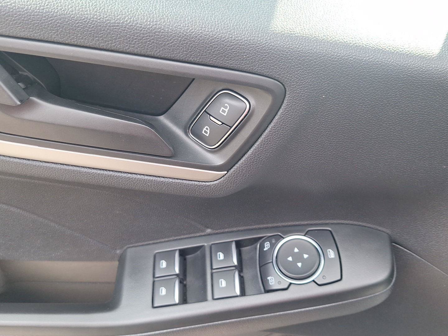 Used 2022 Ford Escape S AWD/4WD image 21