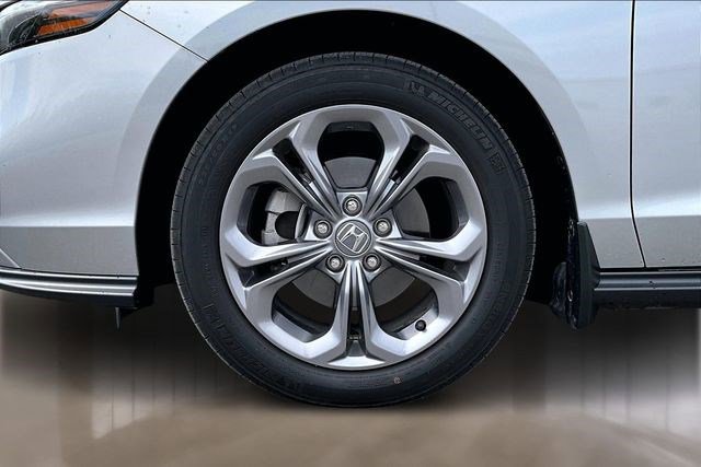 Certified 2024 Honda Accord EX image 27
