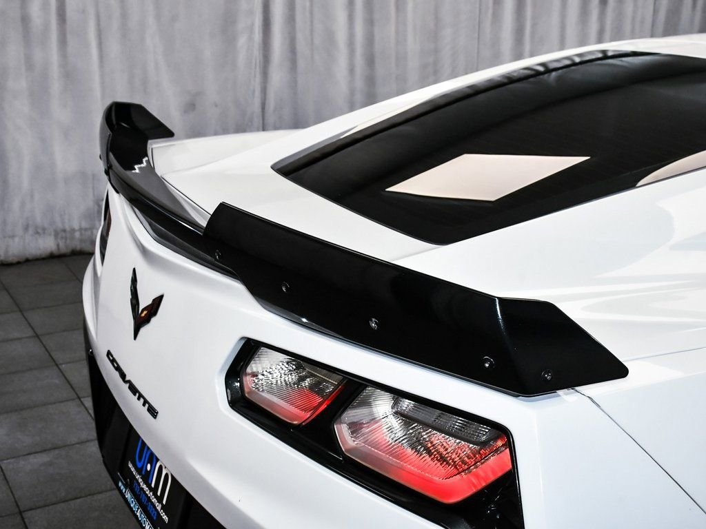 Used 2015 Chevrolet Corvette Z06 w/ 3LZ Preferred Equipment Group image 88