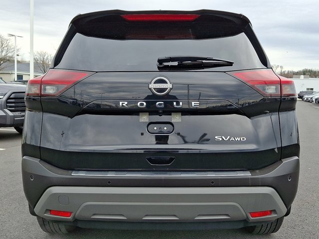 Used 2023 Nissan Rogue SV image 5