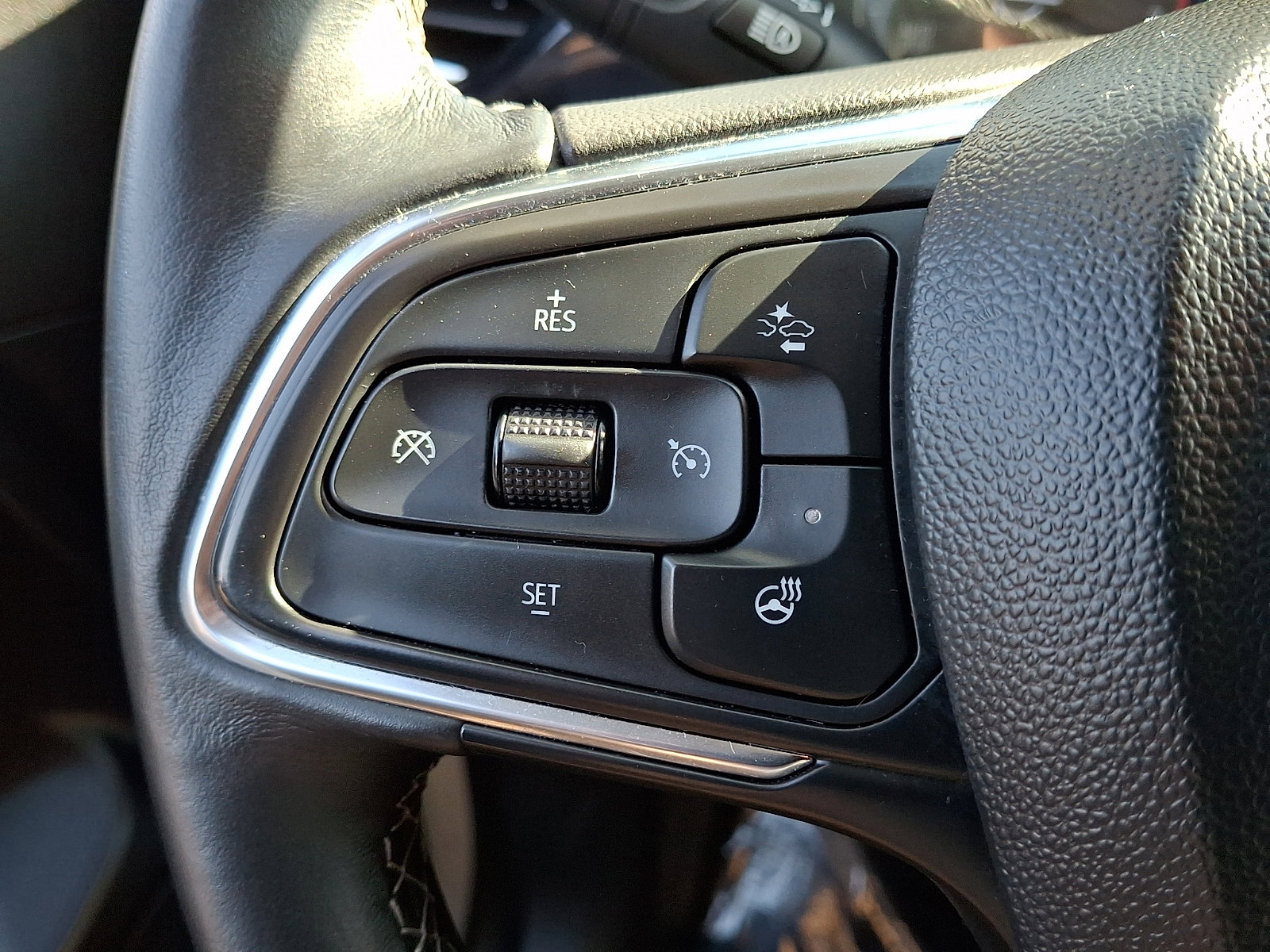 Used 2021 Buick Encore GX Essence image 21