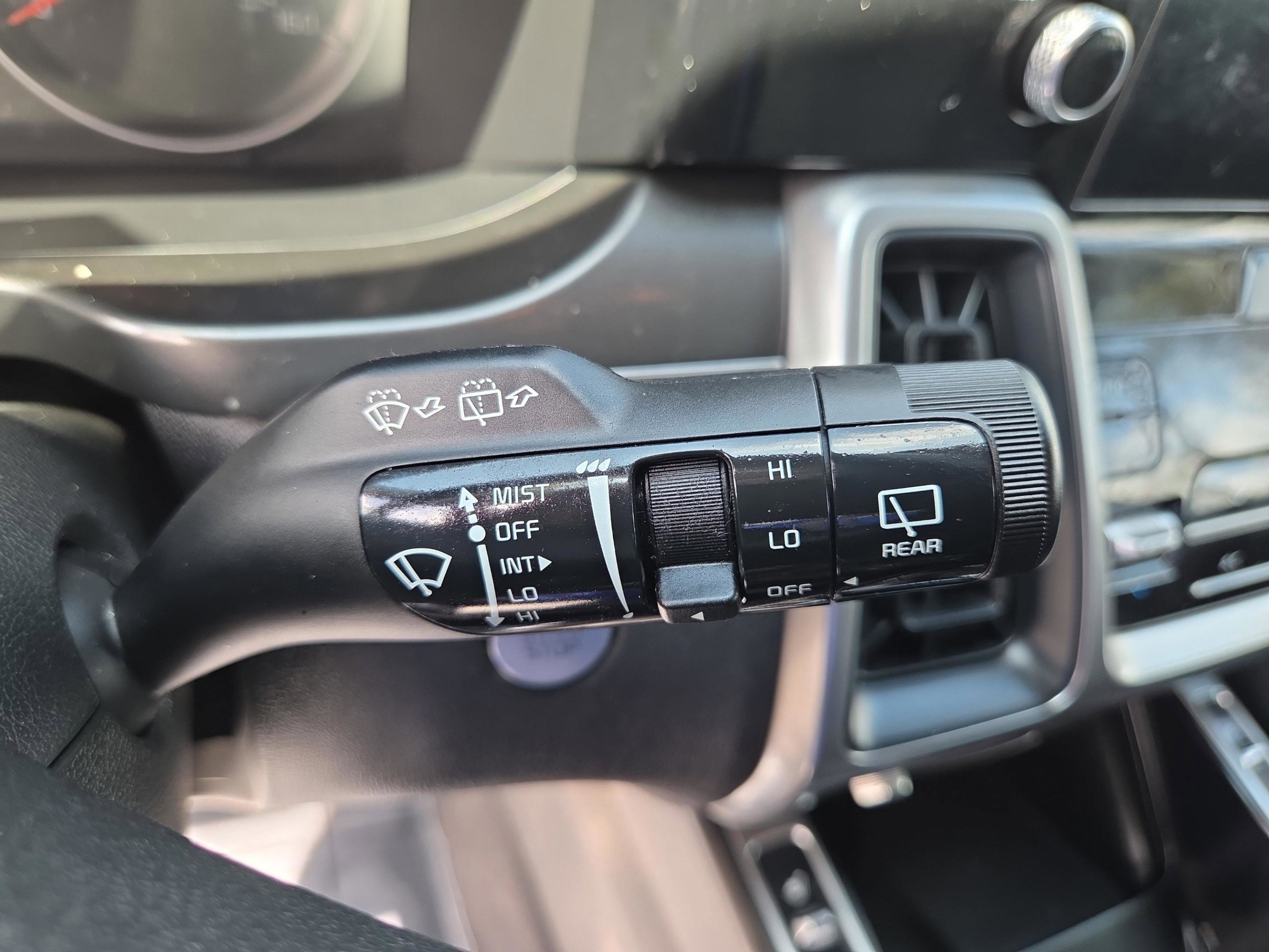 Used 2021 Kia Sorento S image 15