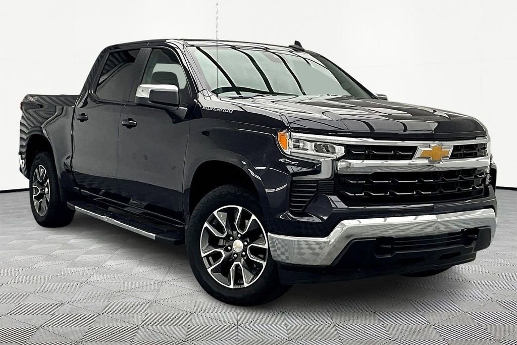 Used 2024 Chevrolet Silverado 1500 LT image 12