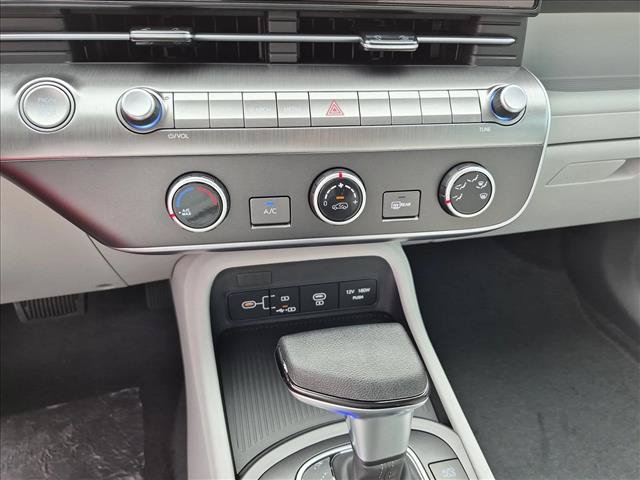 New 2027 Hyundai Kona SE FWD image 12