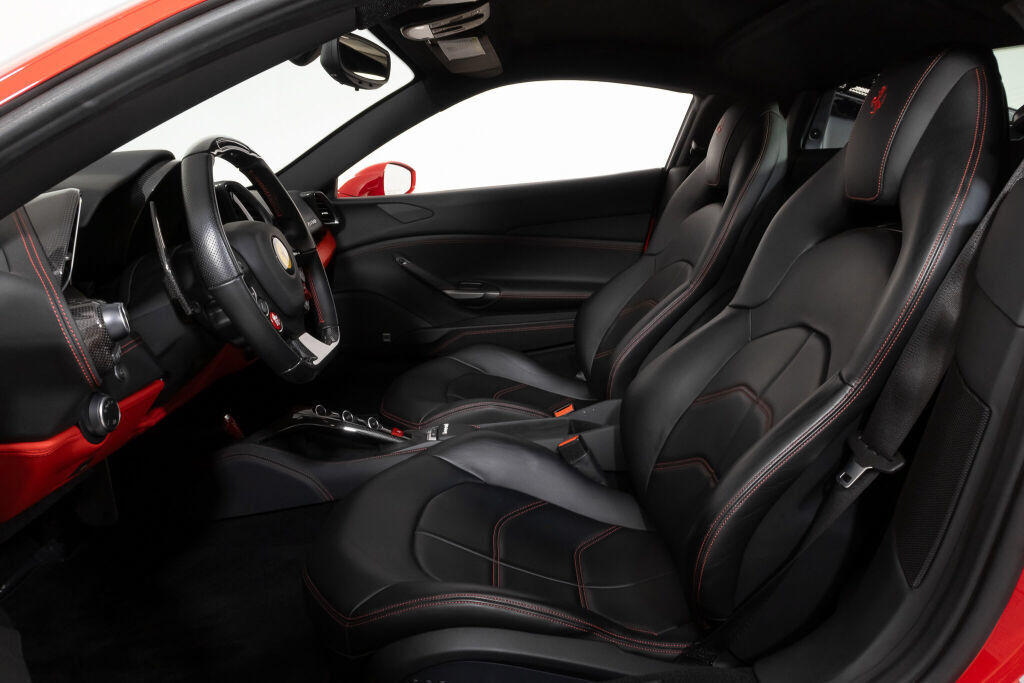 Certified 2018 Ferrari 488 GTB RWD image 25