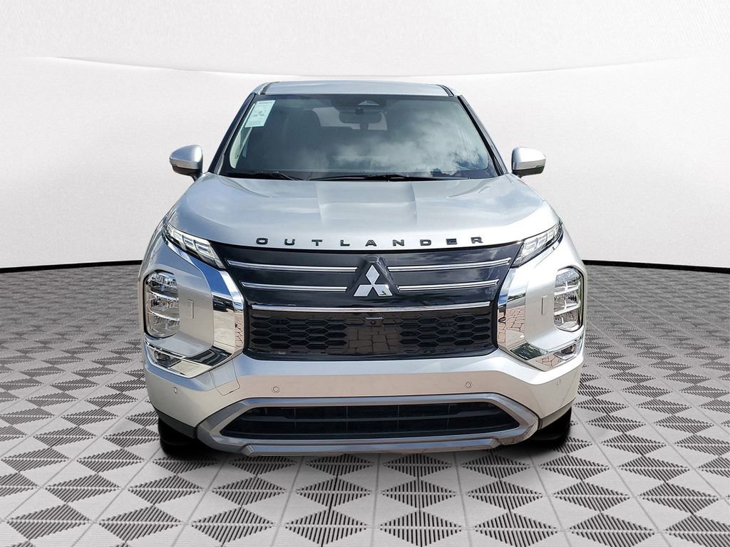 New 2025 Mitsubishi Outlander SE AWD/4WD image 2