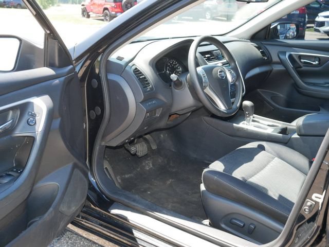 Used 2016 Nissan Altima 2.5 S w/ Power Driver Seat Package FWD image 12