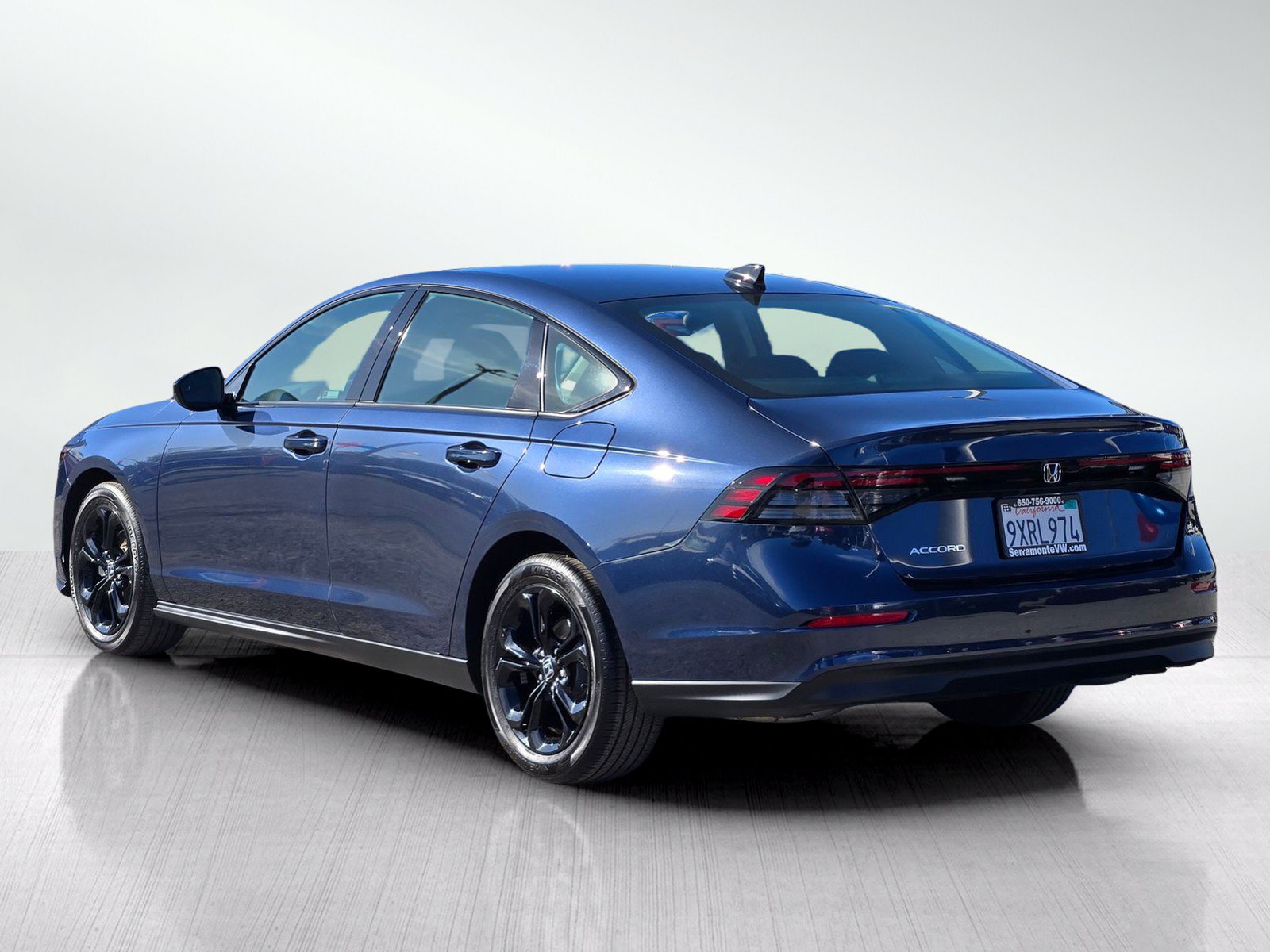Used 2025 Honda Accord SE image 6