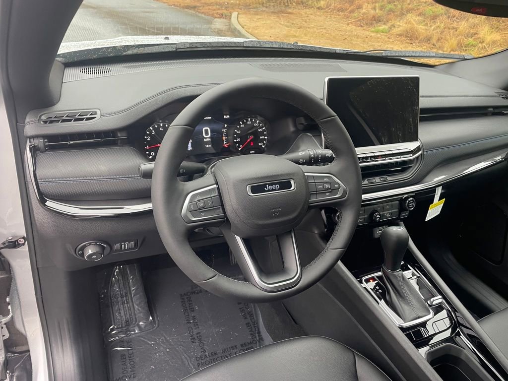 New 2026 Jeep Compass Latitude AWD/4WD image 11