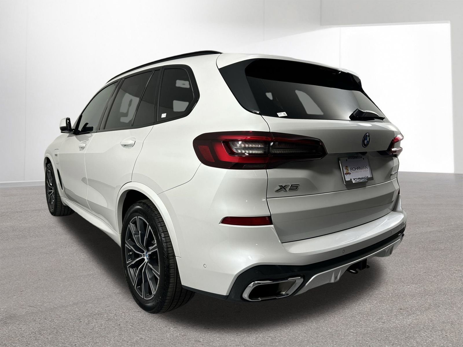 Used 2023 BMW X5 xDrive45e w/ M Sport Package image 32