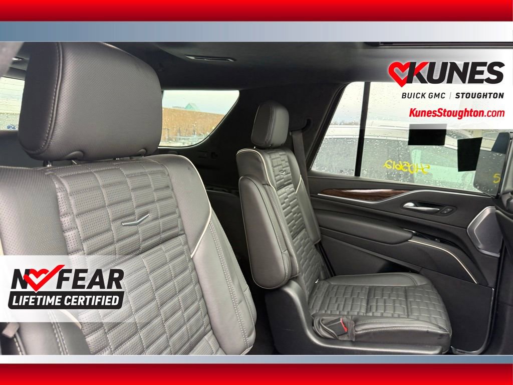 Used 2022 Cadillac Escalade Sport Platinum image 38