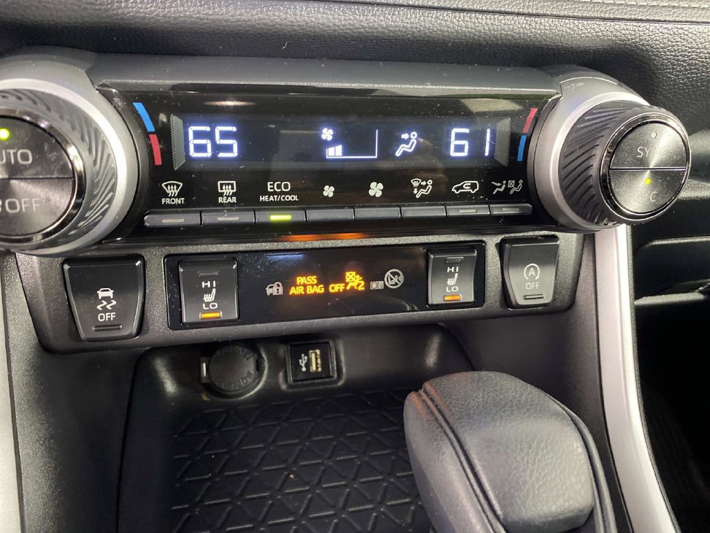 Used 2025 Toyota RAV4 XLE w/ Convenience Package AWD/4WD image 21