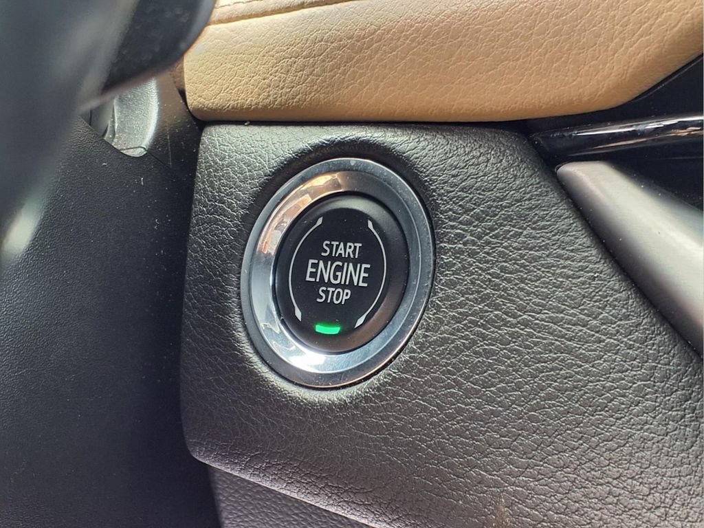Used 2024 Cadillac XT4 Premium Luxury FWD image 15