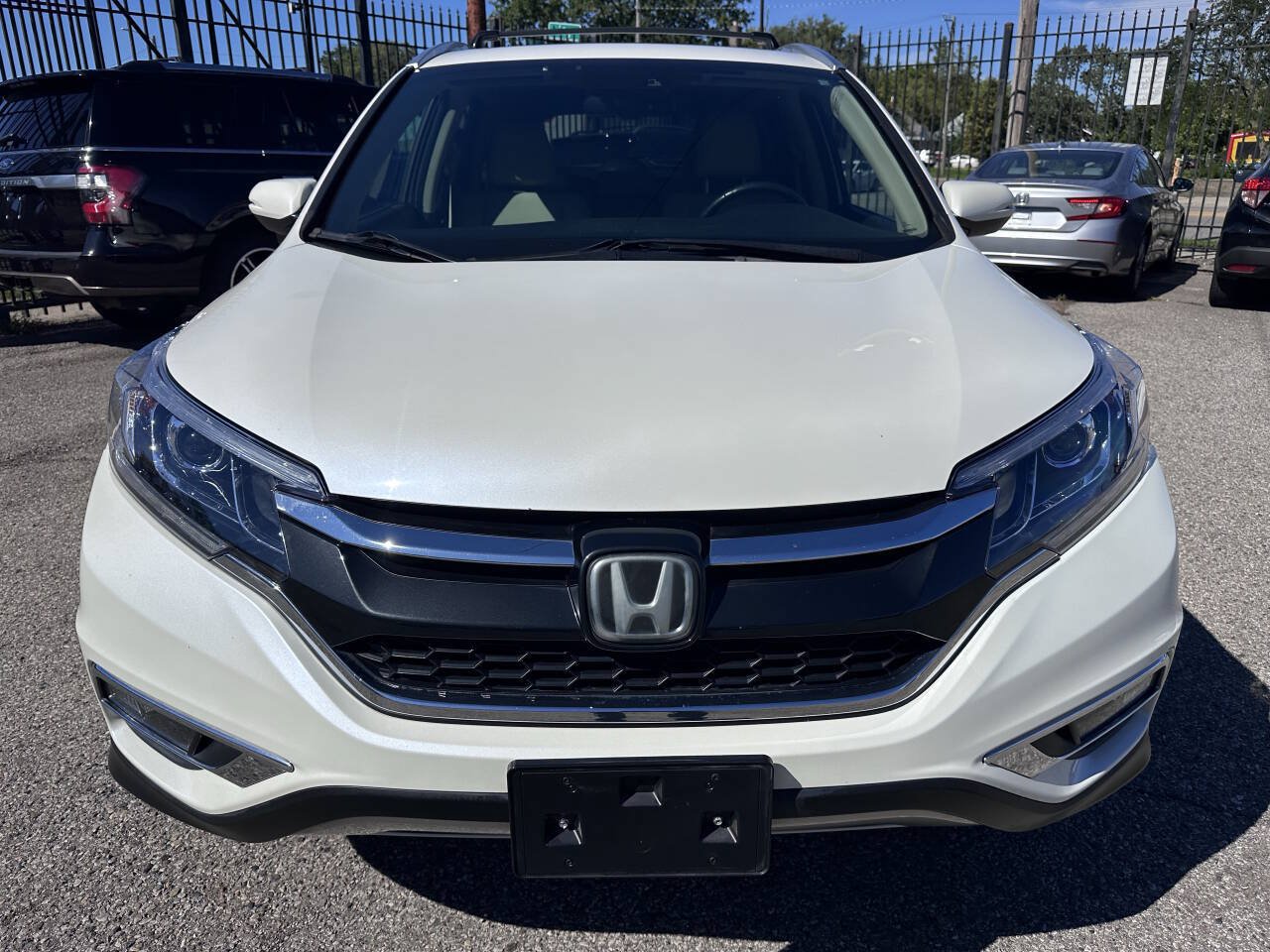 Used 2015 Honda CR-V Touring image 2