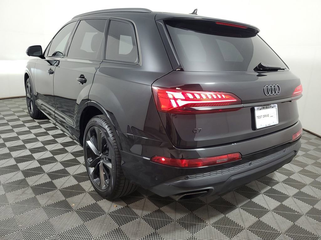 Used 2025 Audi Q7 3.0T Premium Plus AWD/4WD image 4