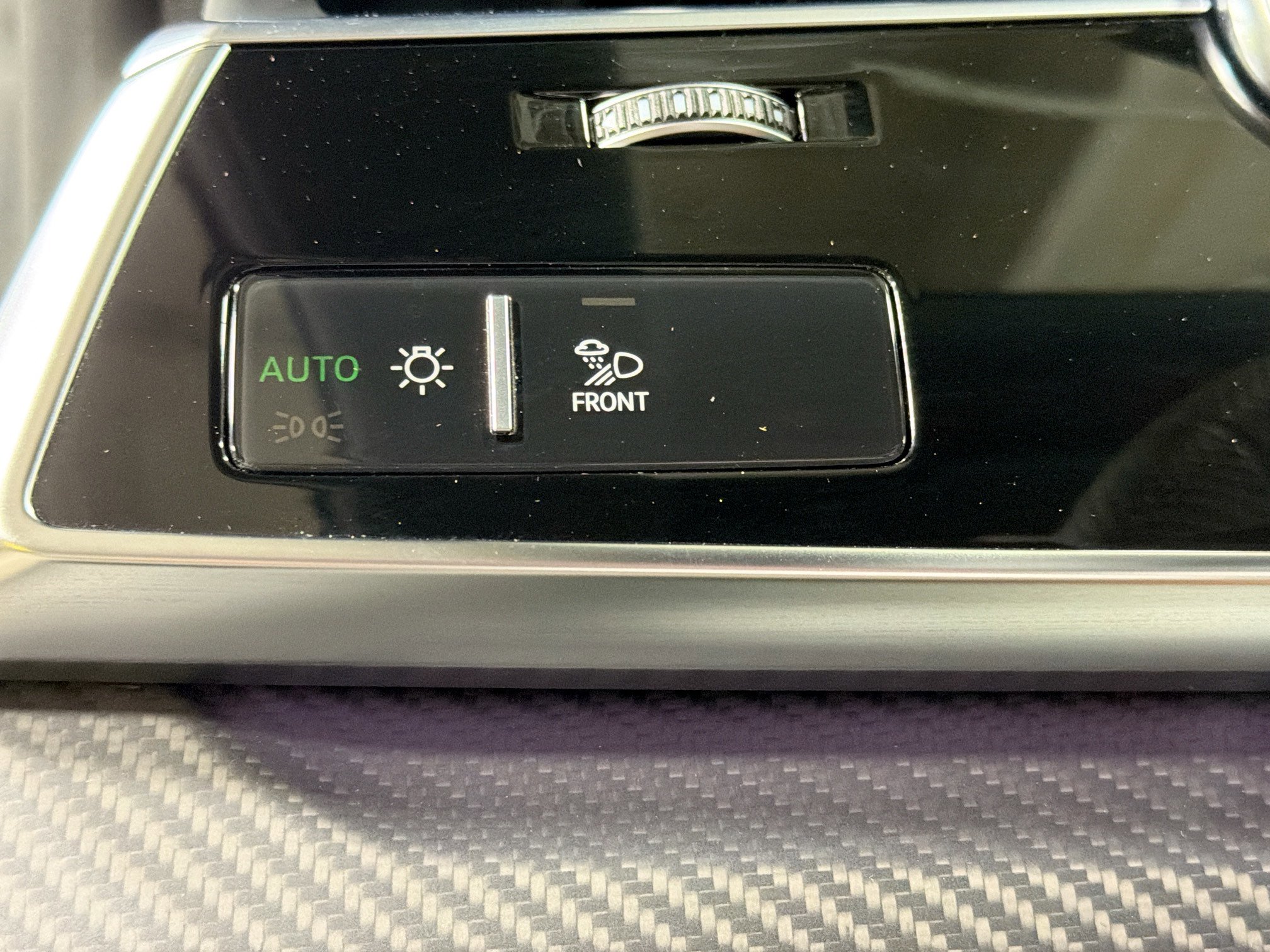 Used 2024 Audi RS Q8 image 34