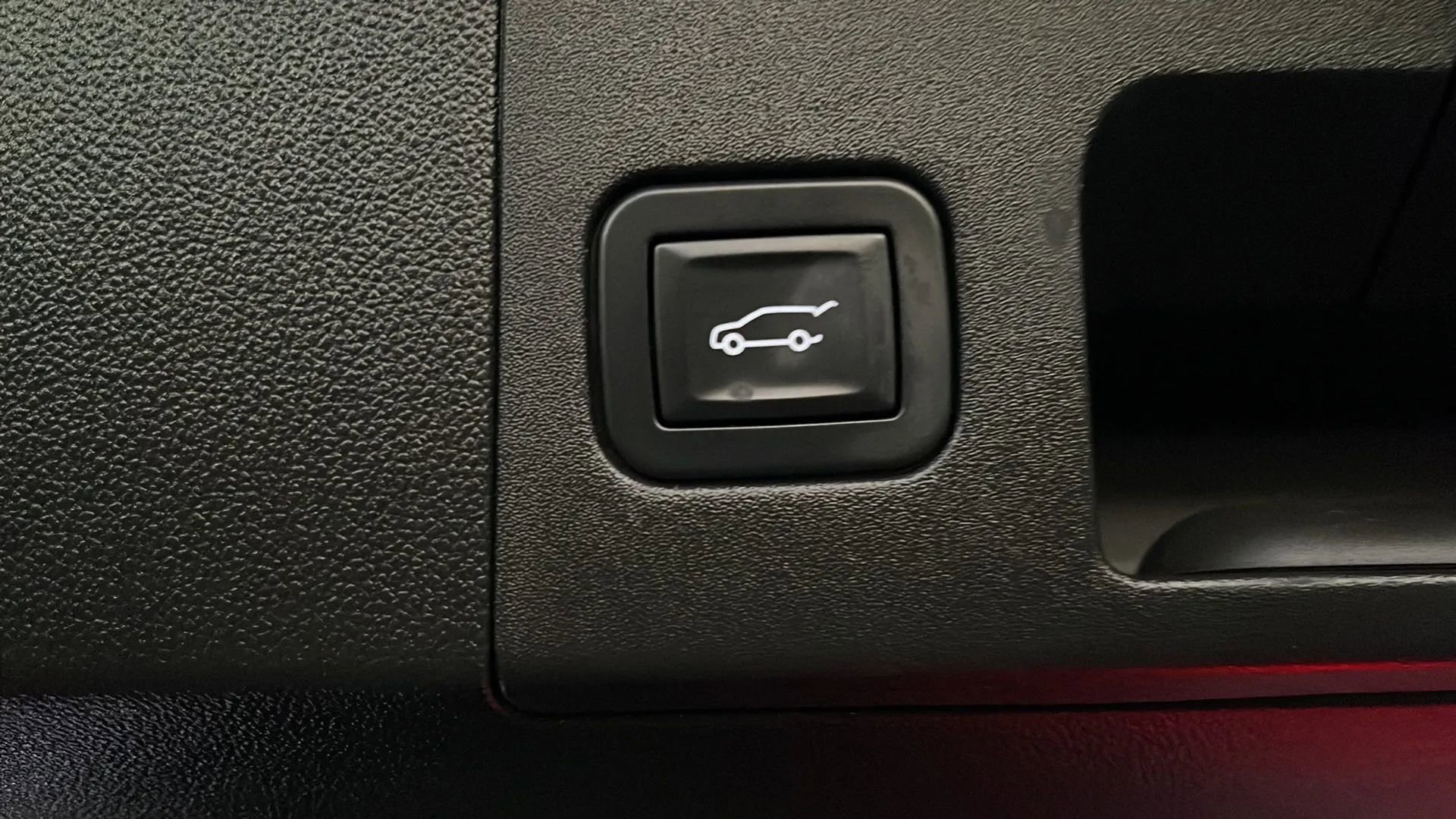 Used 2018 Cadillac XT5 Luxury image 11