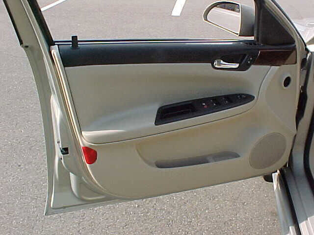 Used 2011 Chevrolet Impala LS image 19