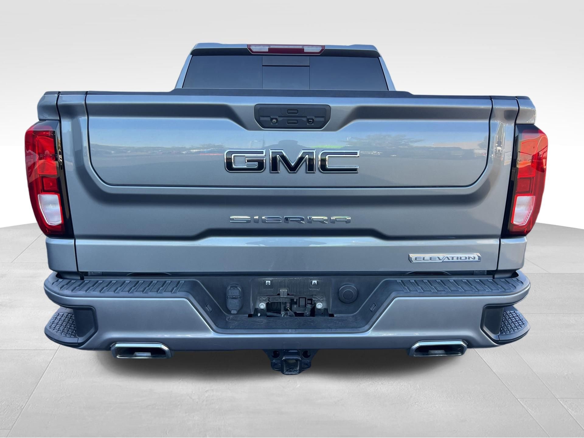 Used 2022 GMC Sierra 1500 Elevation w/ Preferred Package AWD/4WD image 6