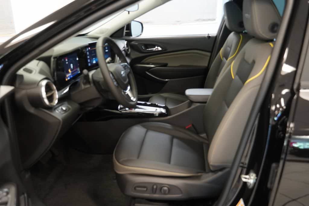 New 2026 Chevrolet Trax ACTIV w/ Driver Confidence Package FWD image 4