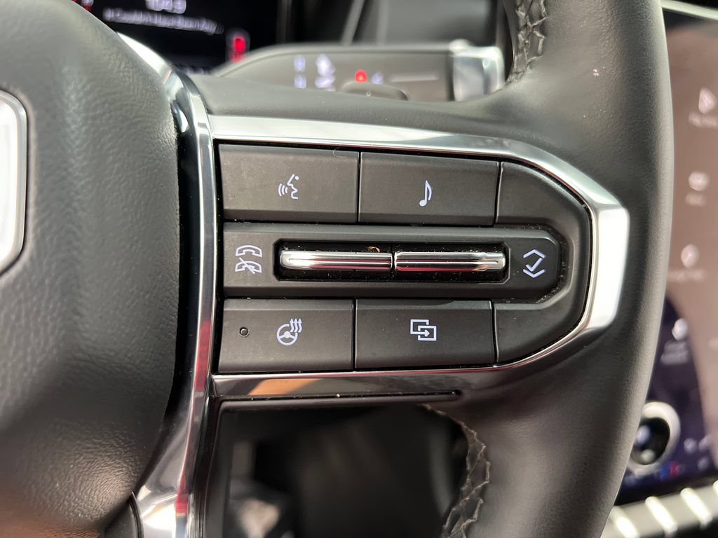 Used 2025 GMC Terrain Elevation FWD image 46