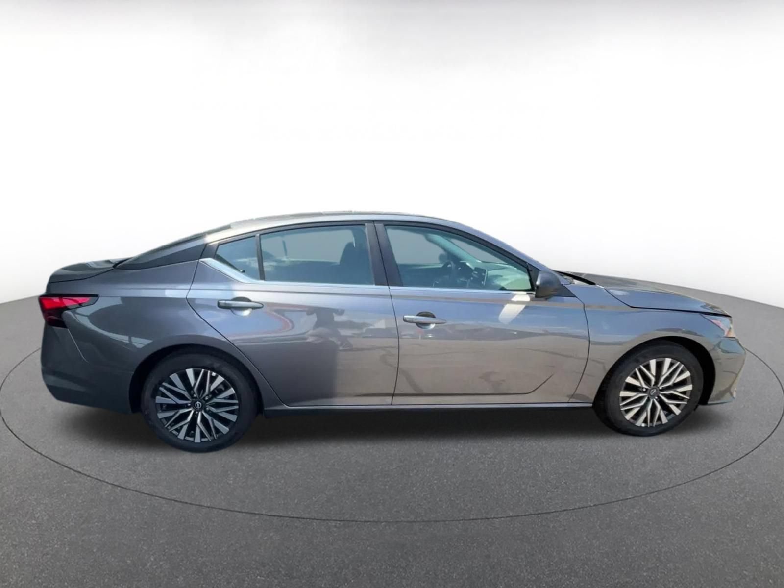 Used 2026 Nissan Altima 2.5 SV FWD image 15