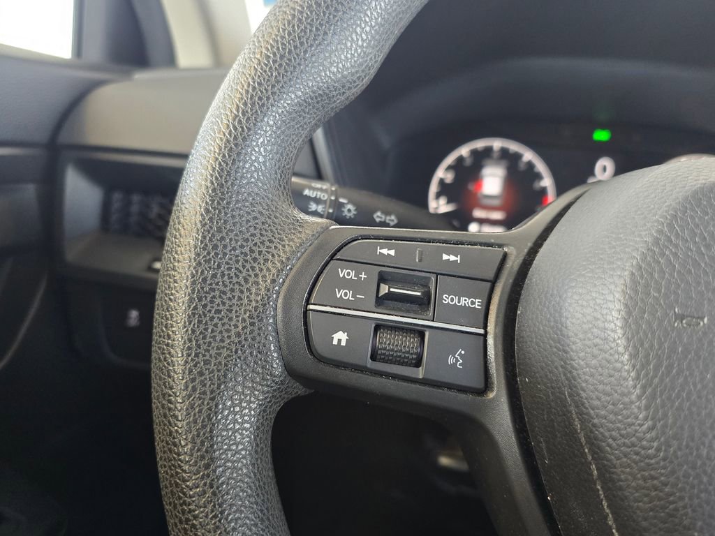 Used 2023 Honda CR-V LX image 7