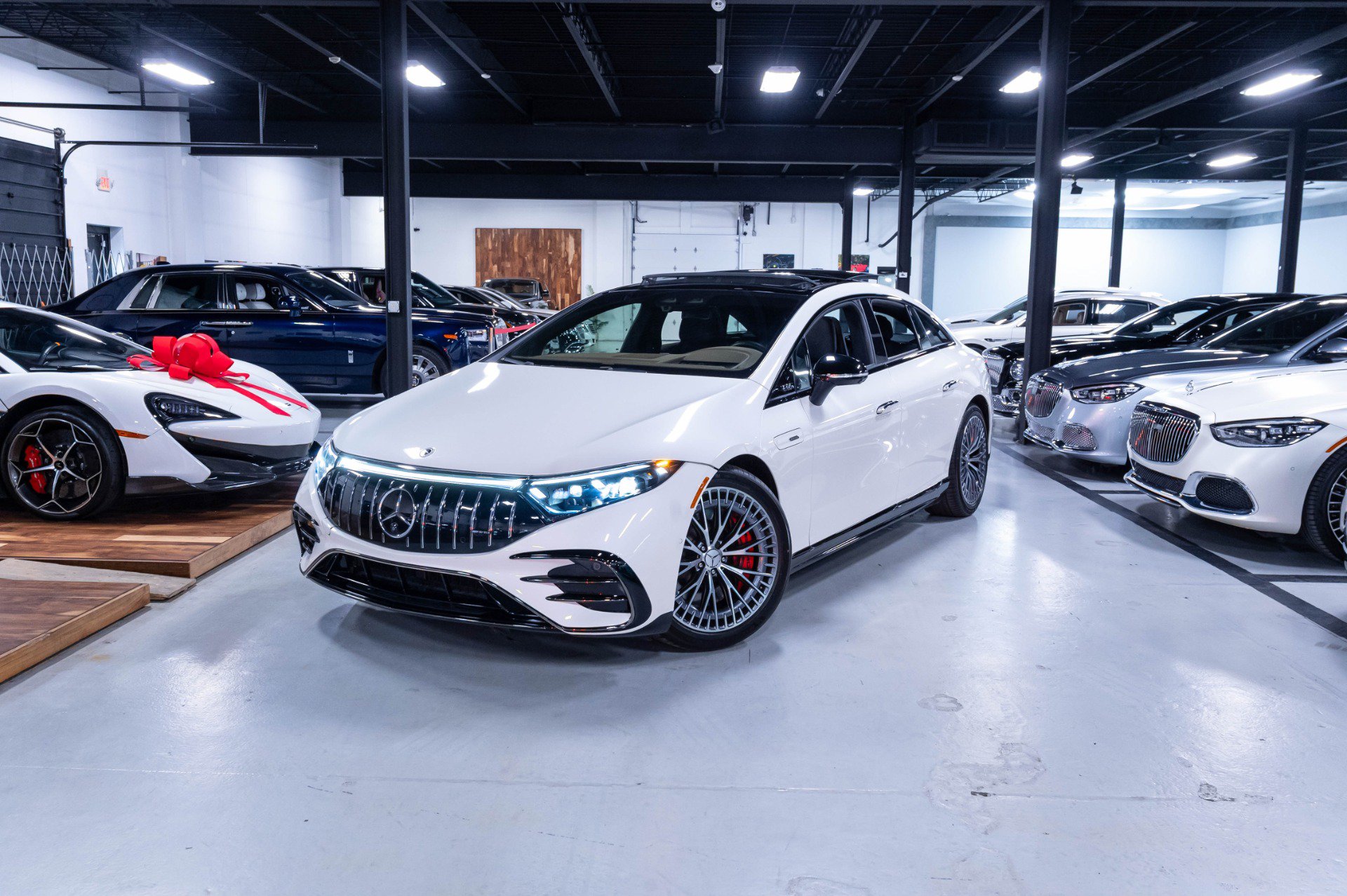 Used 2023 Mercedes-Benz EQS AMG 4MATIC w/ Trim Level Package image 67