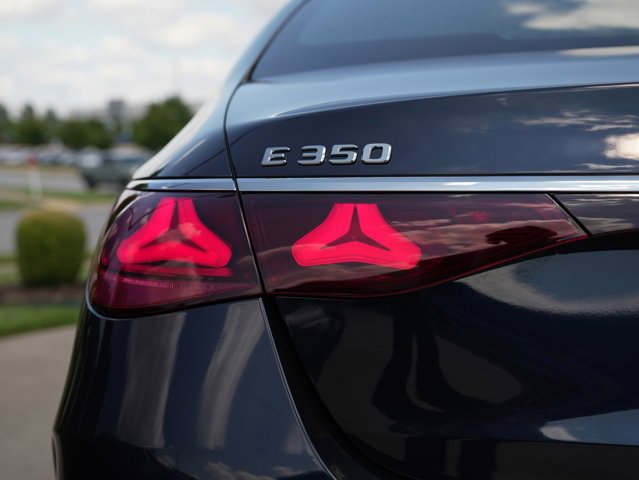 Used 2026 Mercedes-Benz E 350 4MATIC Sedan image 14