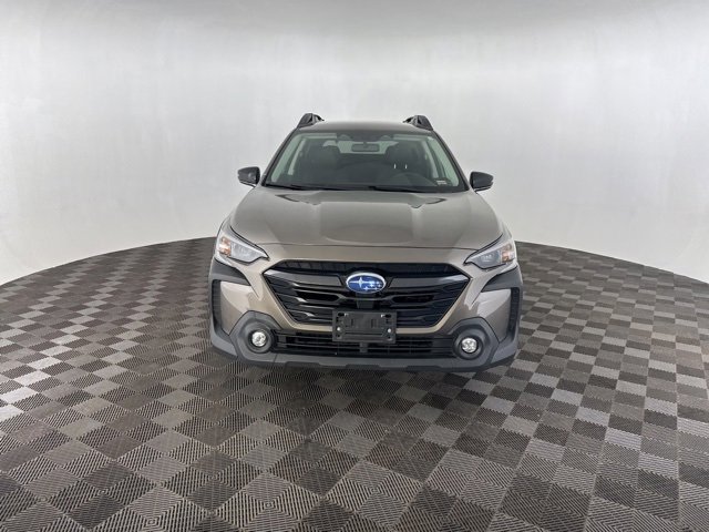 Used 2024 Subaru Outback Premium image 2