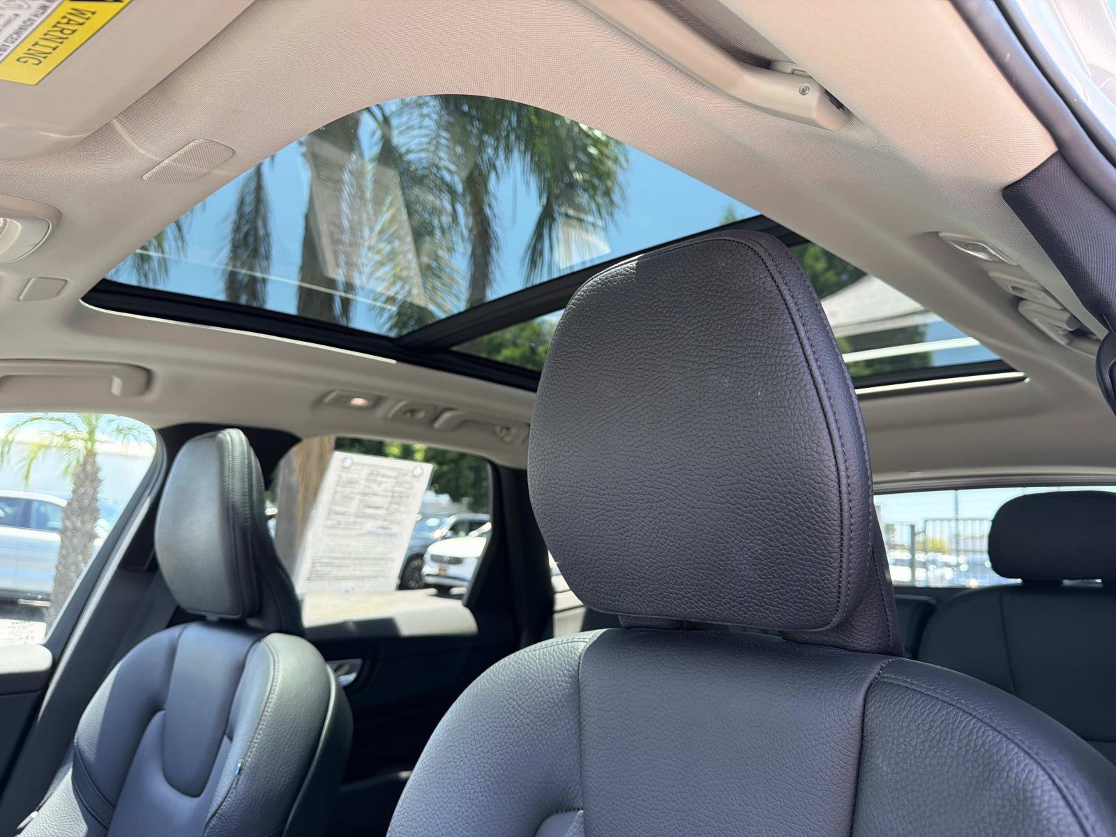 Certified 2023 Volvo XC60 B5 Plus AWD/4WD image 35