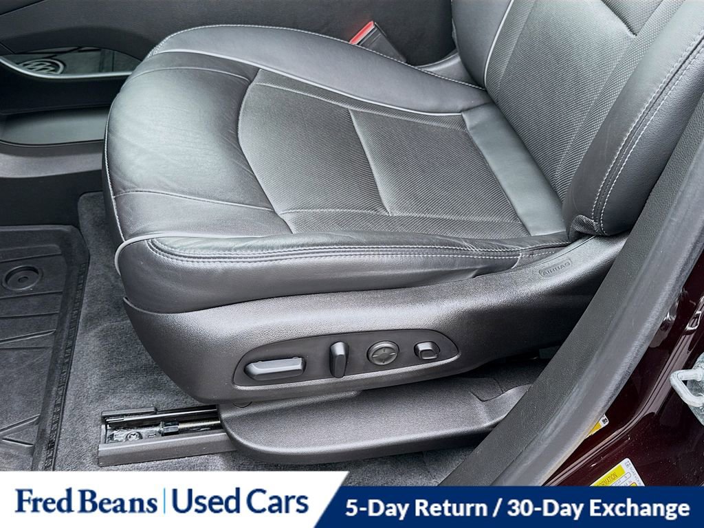 Used 2021 Buick Enclave Avenir w/ Avenir Technology Package AWD/4WD image 15