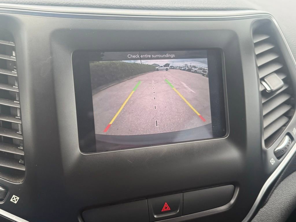 Certified 2019 Jeep Cherokee Latitude Plus image 15