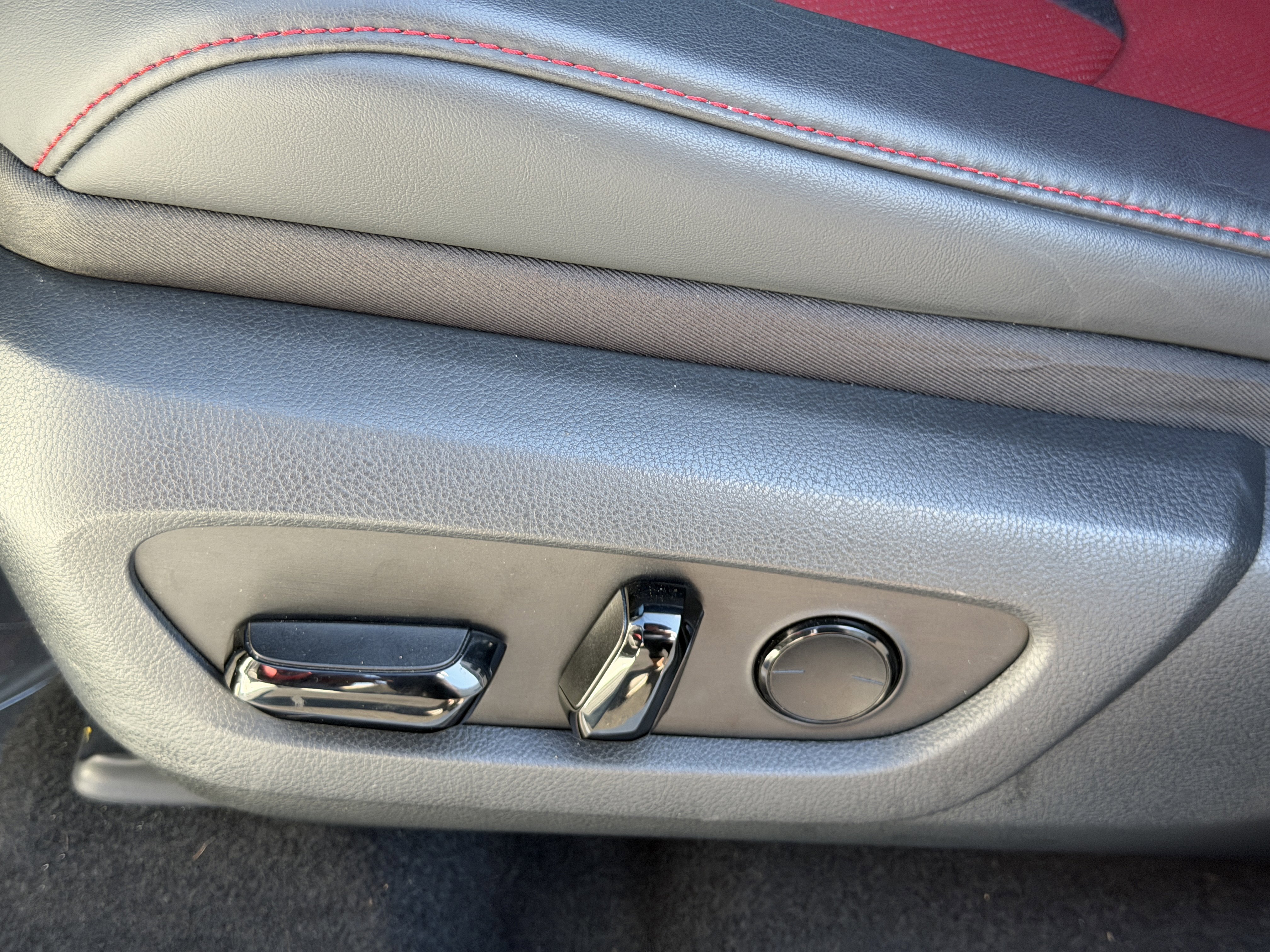 Used 2025 Lexus NX 450h+ F Sport w/ Towing Package (2000 Lbs) image 20