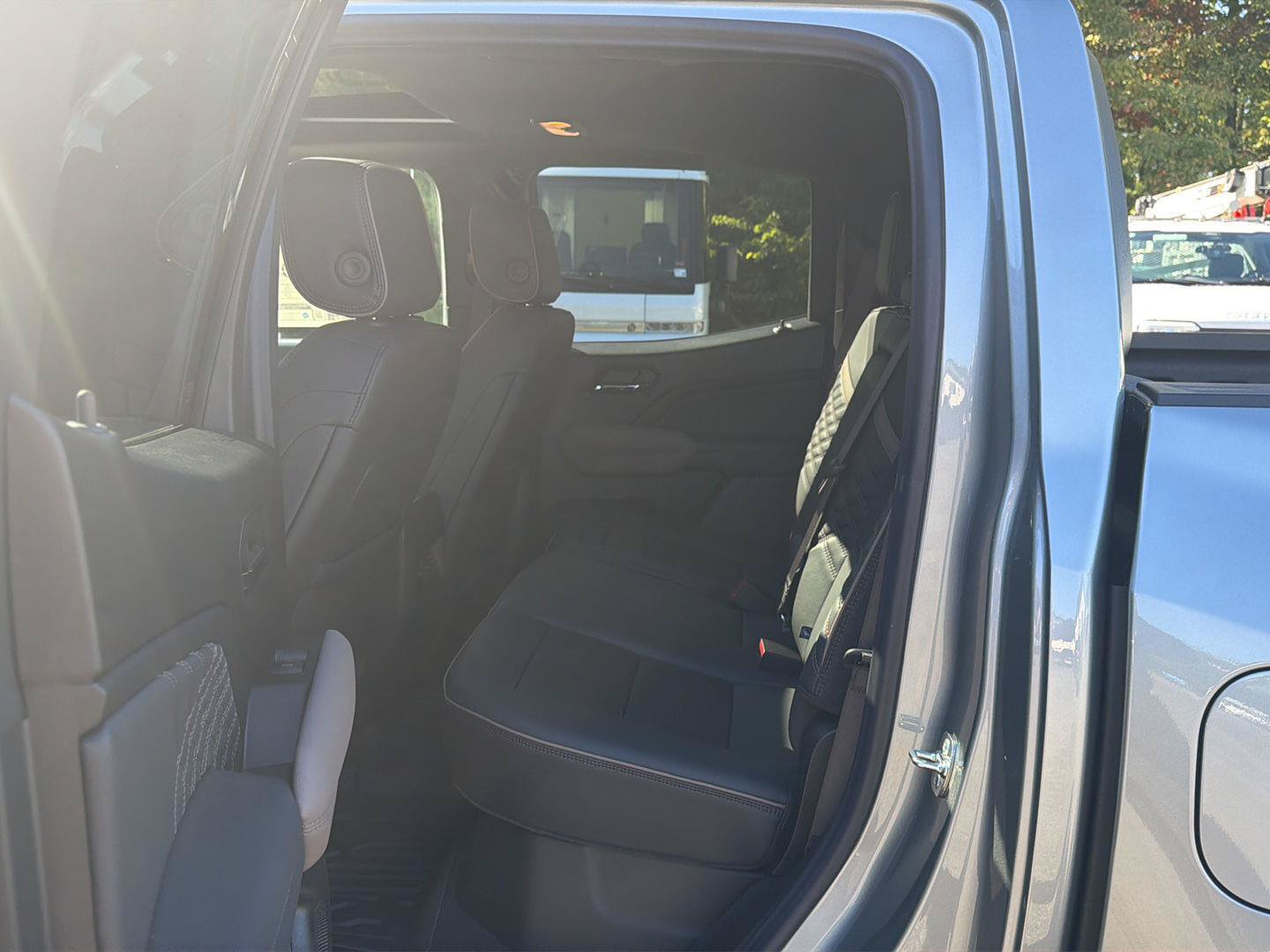 New 2026 GMC Canyon Denali AWD/4WD image 15
