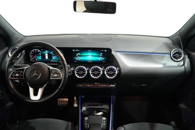 Used 2022 Mercedes-Benz GLA 250 4MATIC image 13