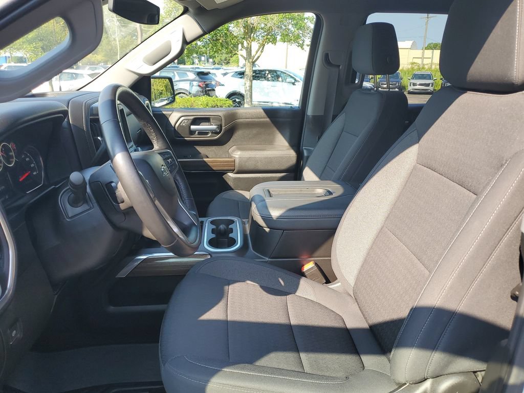 Used 2021 Chevrolet Silverado 1500 LT Trail Boss w/ Bed Protection Package AWD/4WD image 7