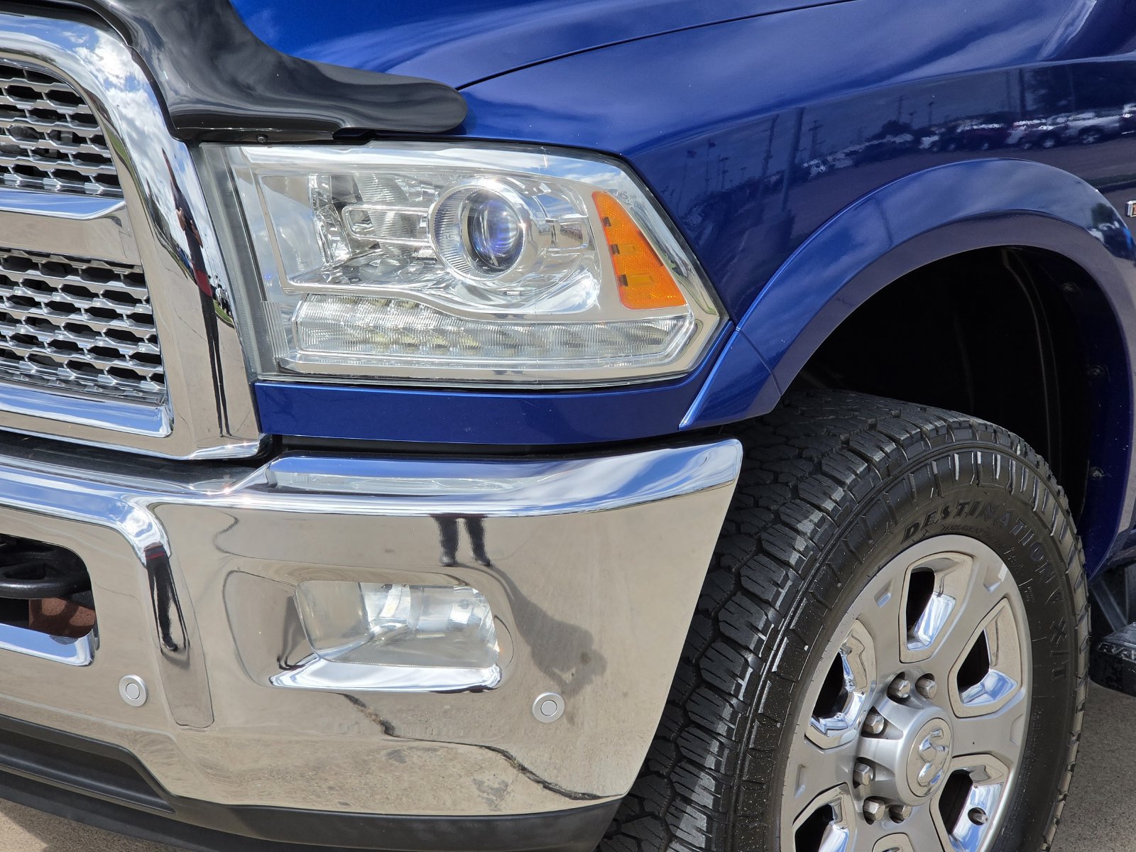 Used 2017 RAM 2500 Laramie w/ Convenience Group AWD/4WD image 9