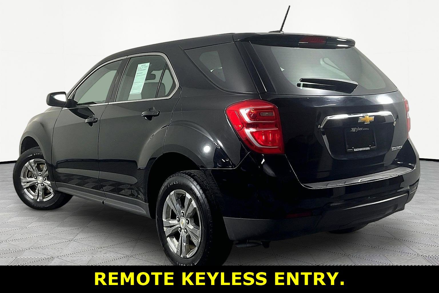 Used 2017 Chevrolet Equinox LS image 4