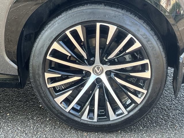 Certified 2023 Lexus RZ 450e Premium w/ Technology Package AWD/4WD image 11