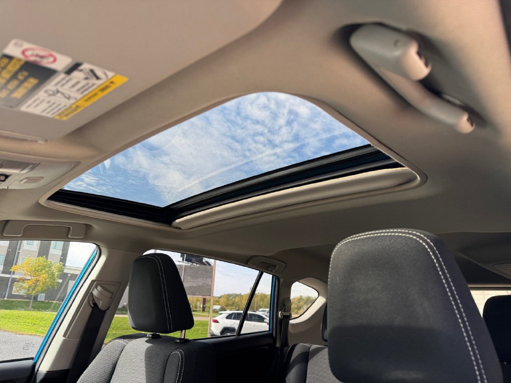 Certified 2018 Toyota RAV4 XLE AWD/4WD image 31