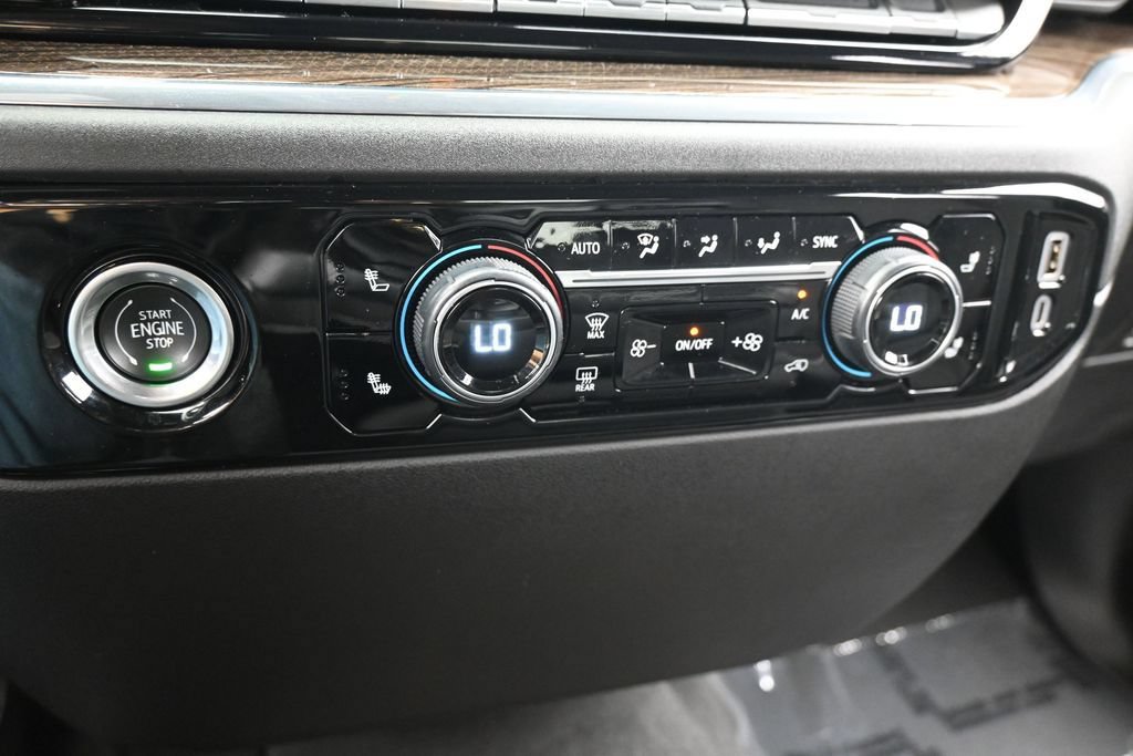 Used 2024 Chevrolet Silverado 1500 LT RWD image 21
