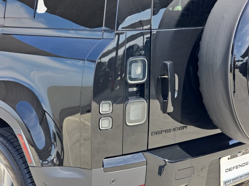 New 2026 Land Rover Defender 110 S AWD/4WD image 35