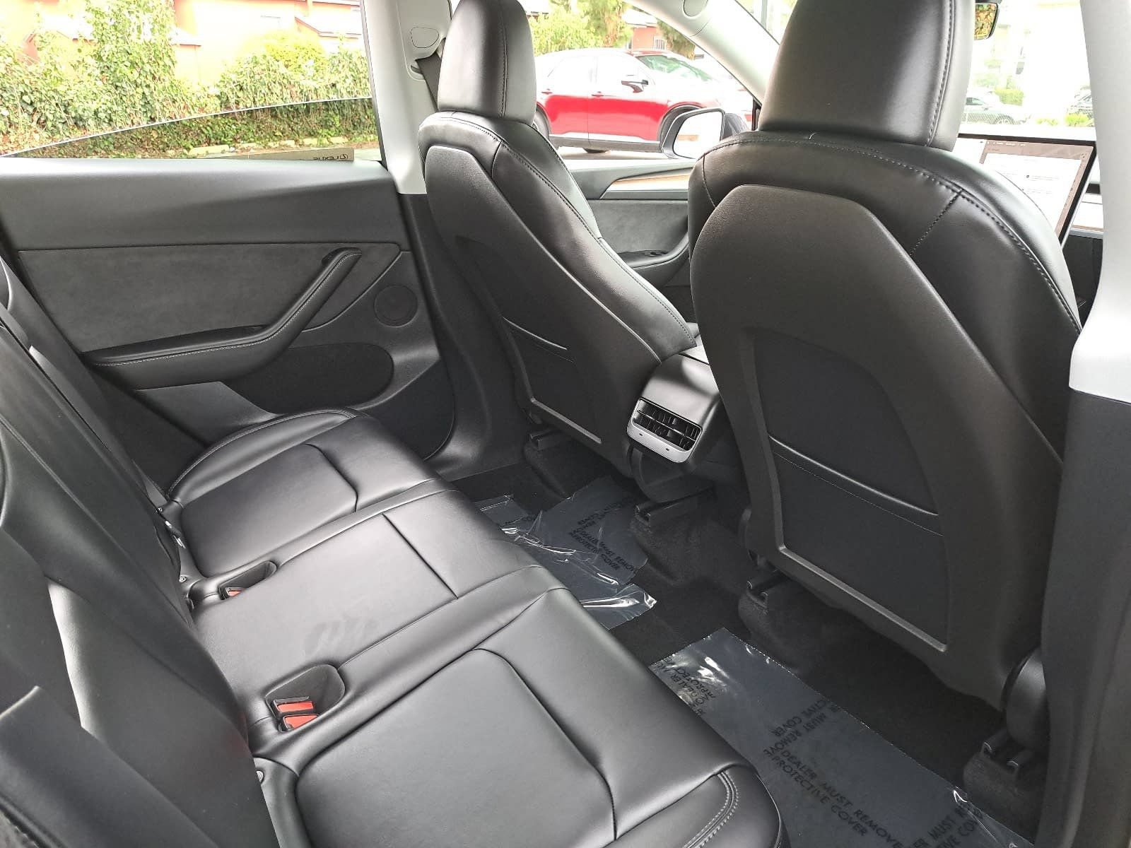 Used 2024 Tesla Model Y 2WD image 11