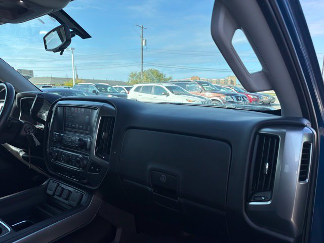 Used 2018 Chevrolet Silverado 1500 LT w/ All Star Edition AWD/4WD image 23